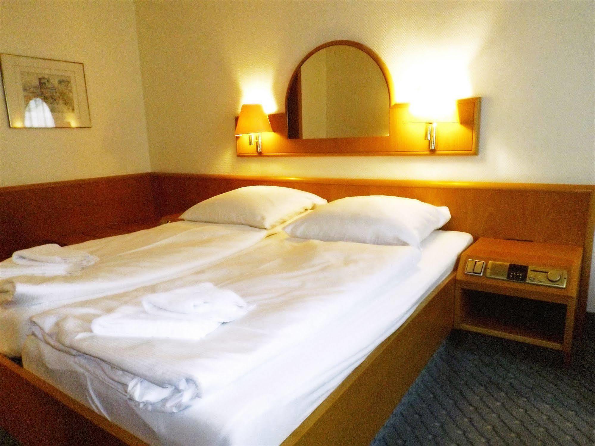 A1 Raststaette & Motel Hamburg-Stillhorn 외부 사진