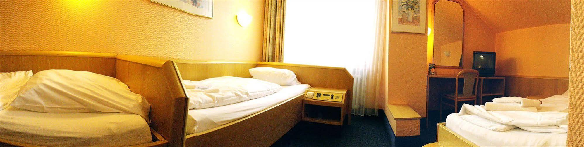 A1 Raststaette & Motel Hamburg-Stillhorn 외부 사진